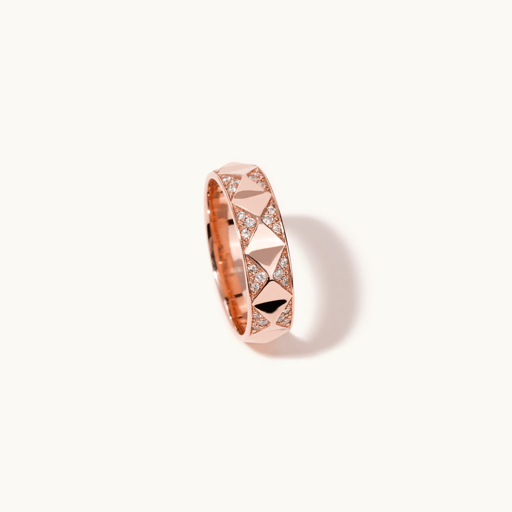 Face view of Jewellers District's Faceted Gold Ring with Accent Diamonds in 14k Rose Gold